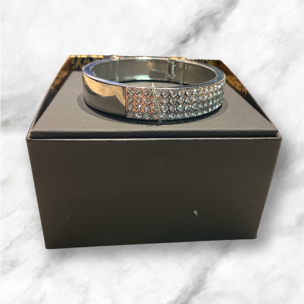 Kenneth Cole Rhinestone Bracelet NIB - Picture 2 of 3